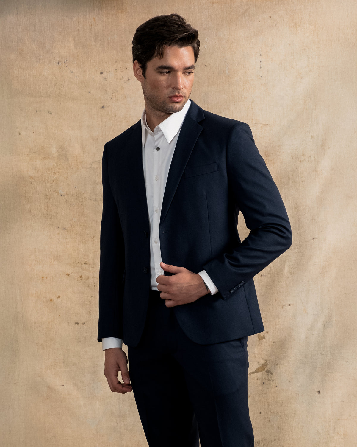 Signature Dress Shirt / White